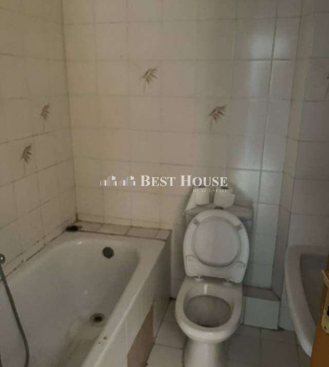 9. K7581.jpg